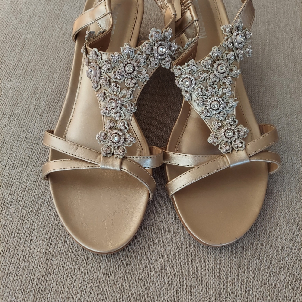 Elegant Gold Embellished Women's Sandals